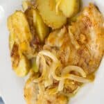 bacalao frito con cebolla caramelizada