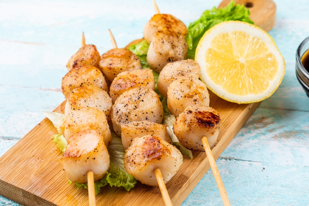 Brochetas de vieiras