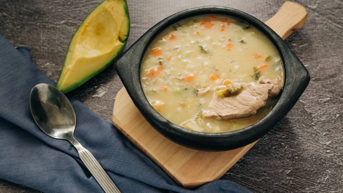 sopa de cuchuco colombiano