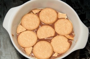 haciendo torta de galletas maria