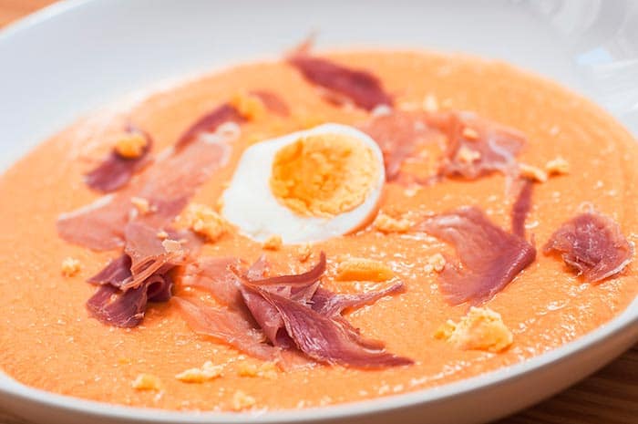 cómo hacer salmorejo cordobes