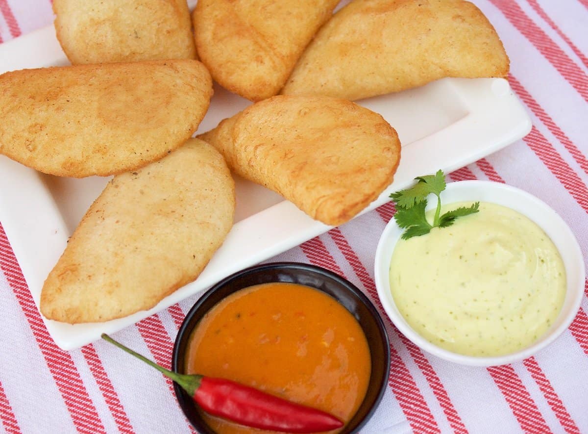 EMpanada de cazón venezolana