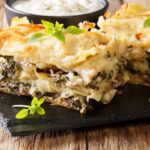 Lasagna de pulled chicken con espinacas y bechamel