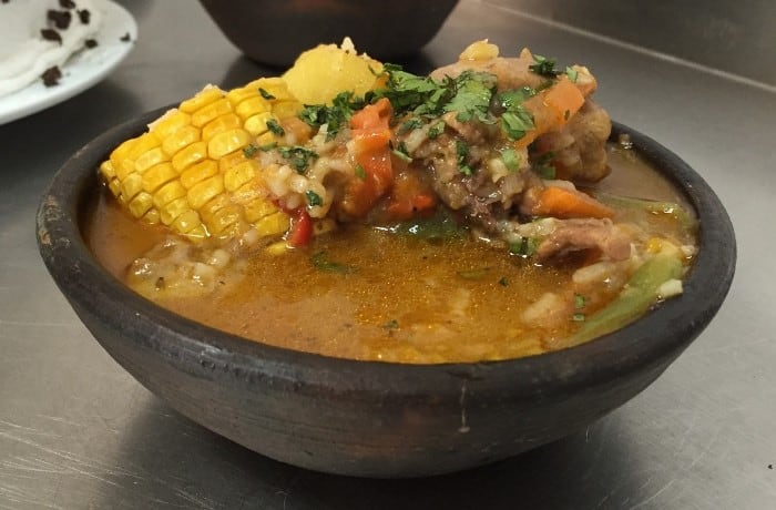 mole de olla mexicano