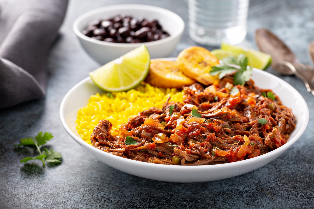 Ropa vieja hondureña