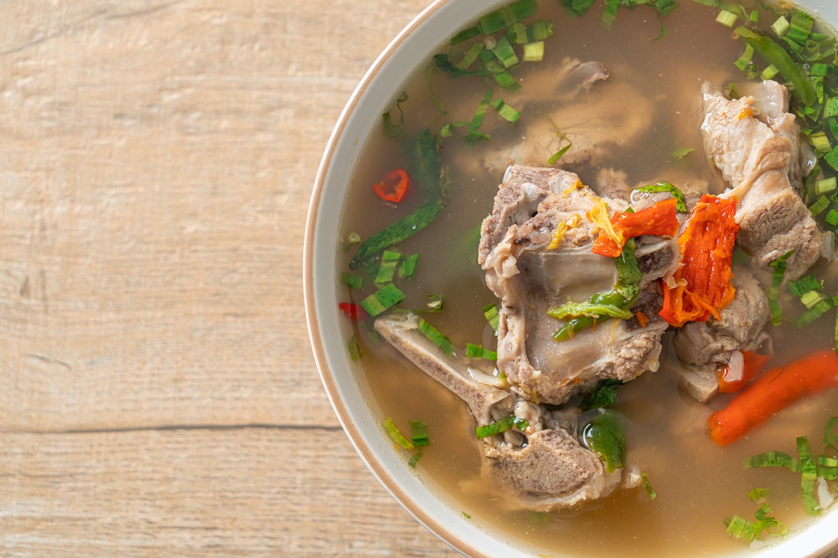 Sopa de Costillas de Cerdo con Verduras