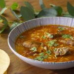 sopa de fideo con costillas de puerco