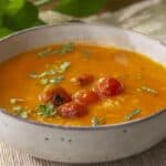 Sopa de tomate con arroz